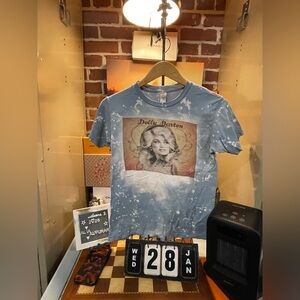 Dolly Parton Tultex Graphic T Shirt Women's